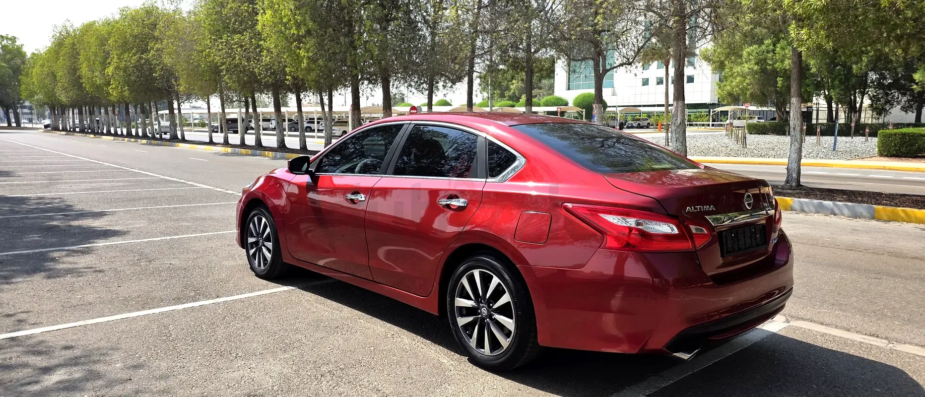 Nissan Altima 2.5 CVT (182 حصان) - 5