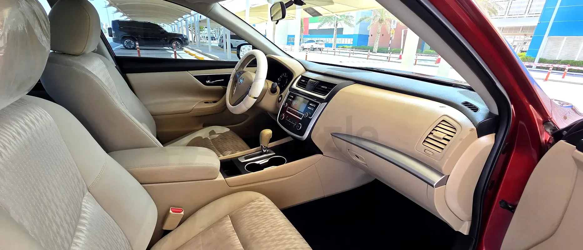 Nissan Altima 2.5 CVT (182 حصان) - 10