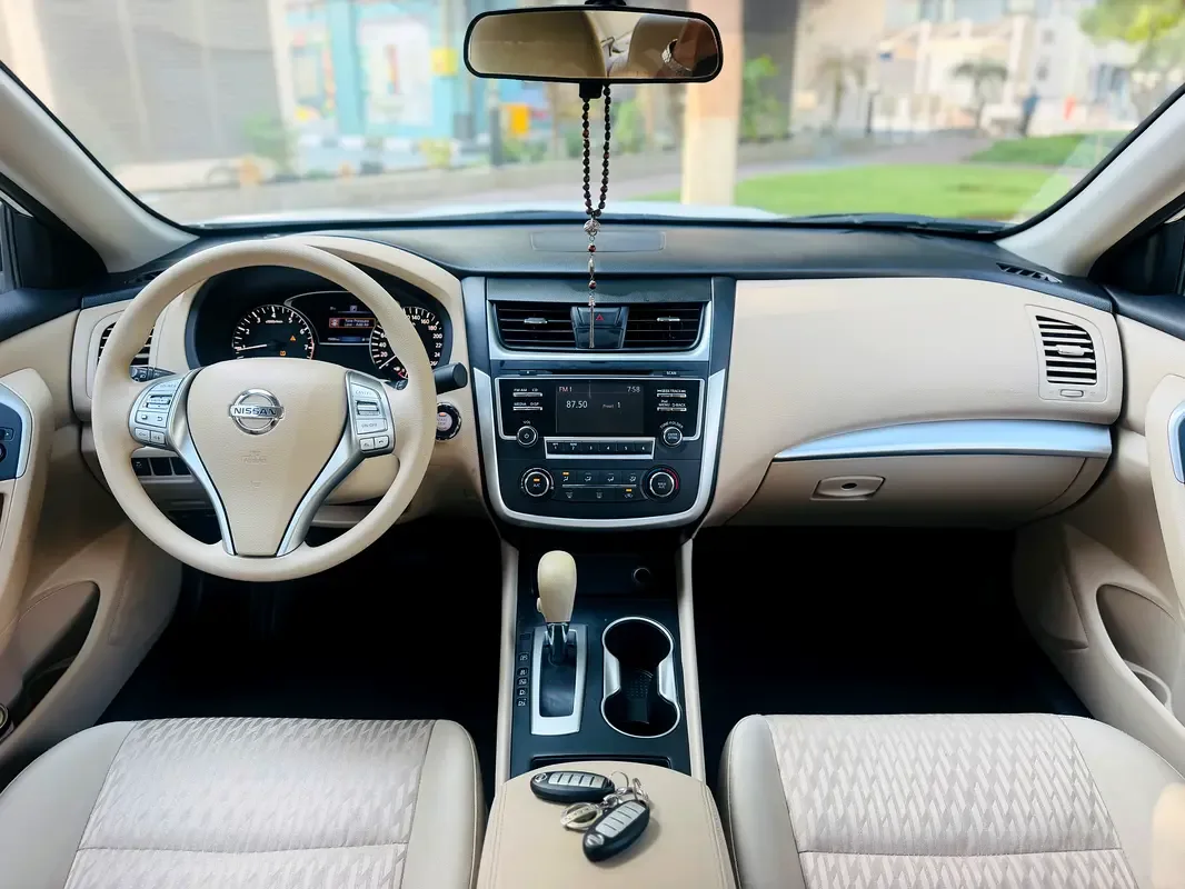 Nissan Altima 2.5 CVT (182 حصان) - 11