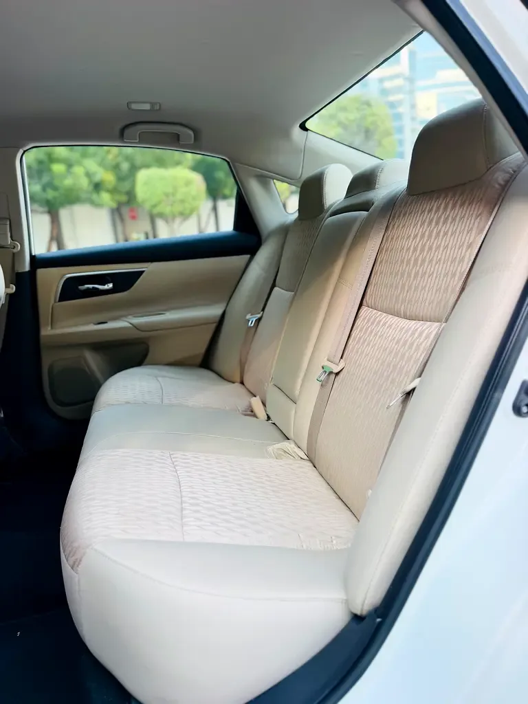 Nissan Altima 2.5 CVT (182 حصان) - 15