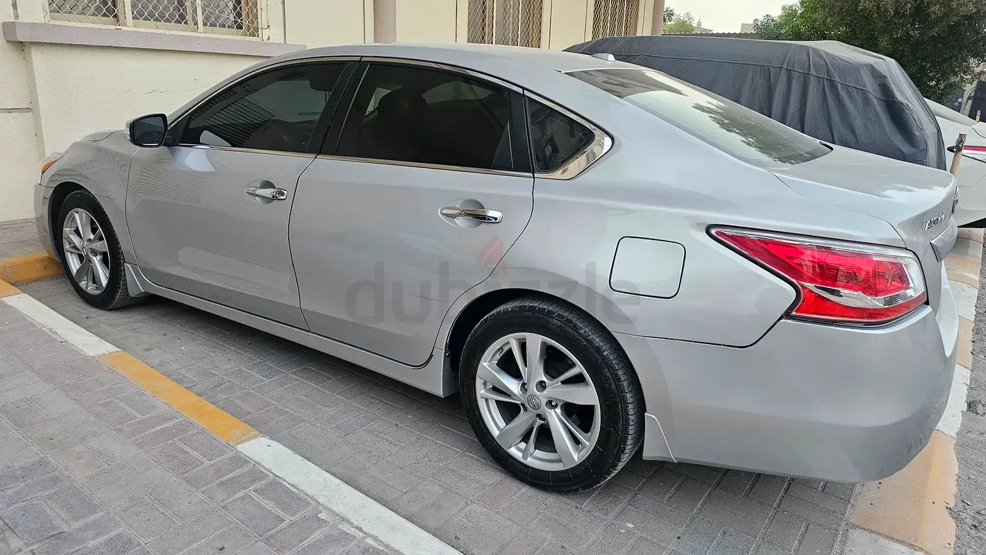Nissan Altima 2.5 CVT (182 hp) - 2