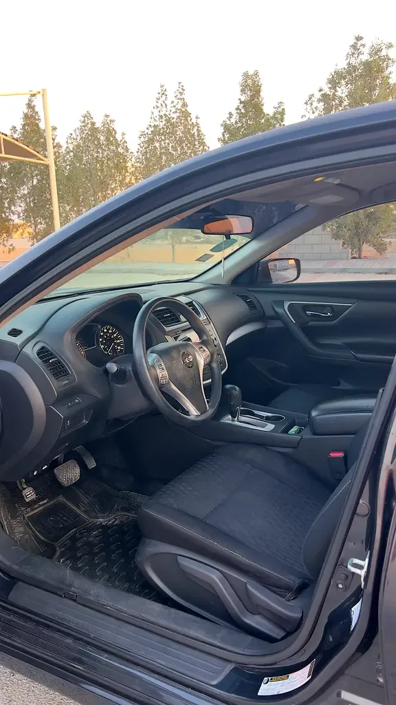 Nissan Altima 2.5 CVT (182 حصان) - 6