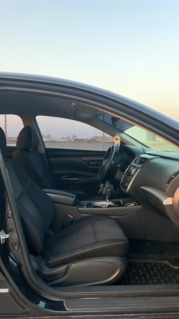 Nissan Altima 2.5 CVT (182 حصان) - 13