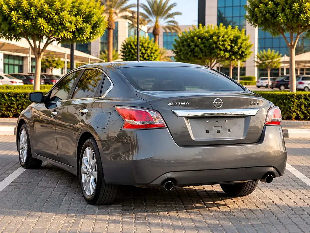 Nissan Altima 2.5 CVT (182 حصان) - 7
