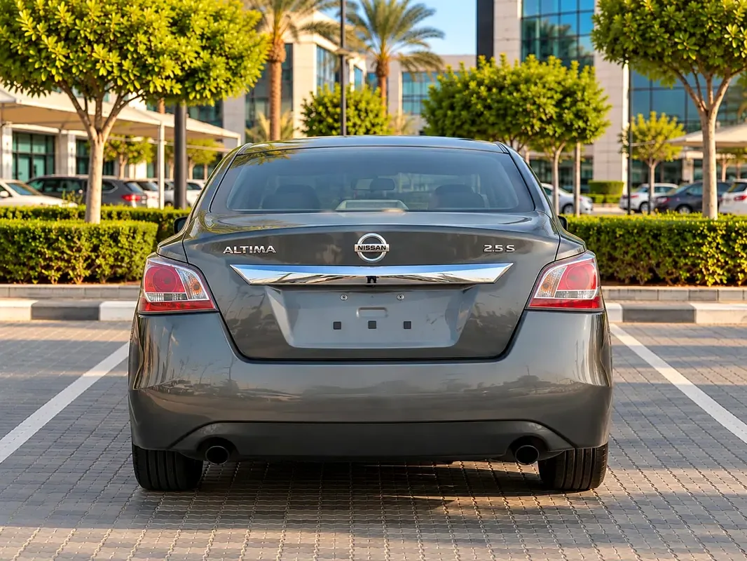 Nissan Altima 2.5 CVT (182 حصان) - 6