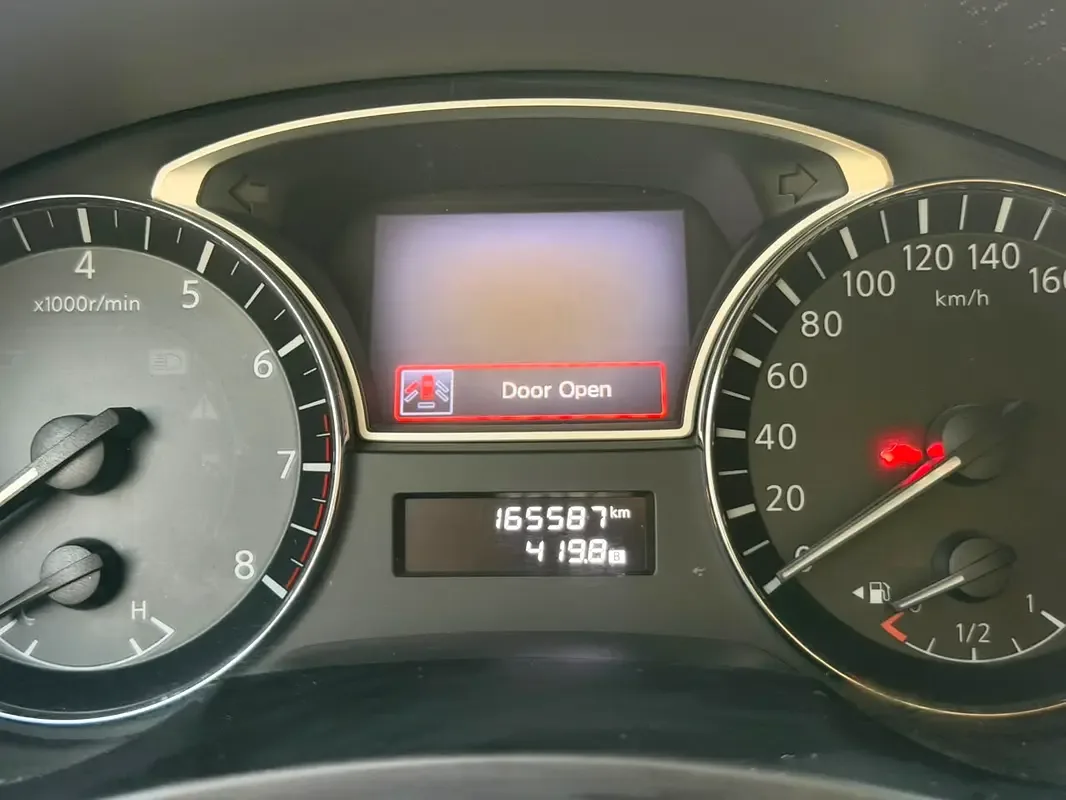 Nissan Altima 2.5 CVT (182 حصان) - 10