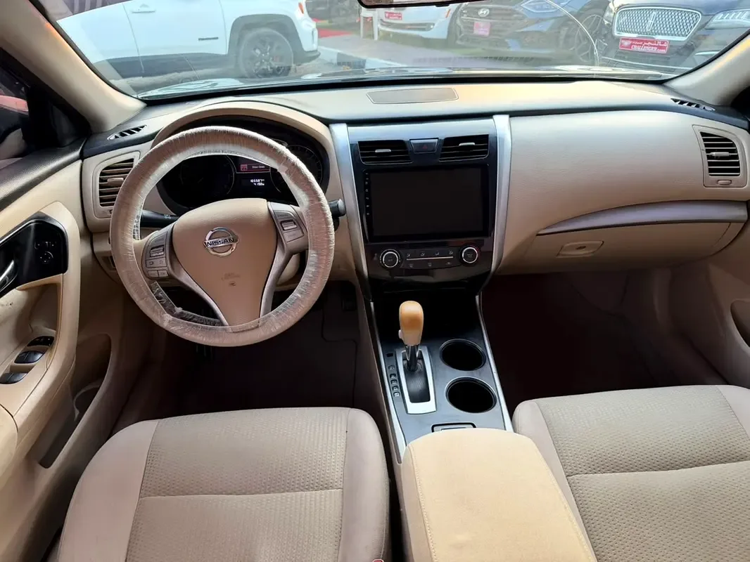 Nissan Altima 2.5 CVT (182 حصان) - 9