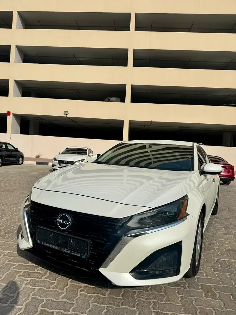 Nissan Altima 2.5 CVT (188 حصان) - 4