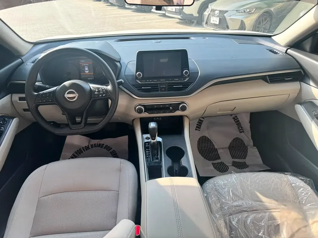 Nissan Altima 2.5 CVT (188 حصان) - 6