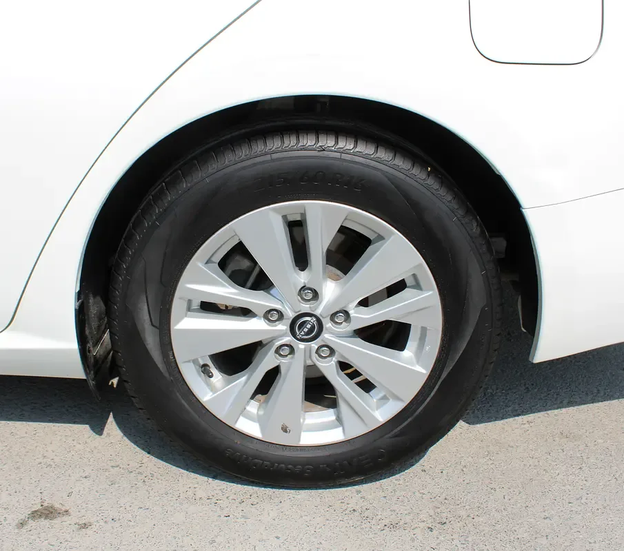 Nissan Altima 2.5 CVT (188 hp) - 11