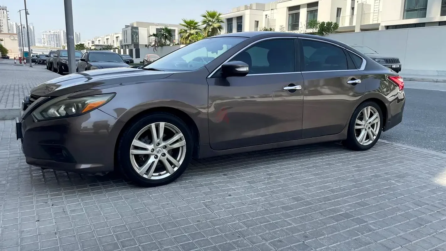 Nissan Altima 3.5 CVT (270 hp) - 4