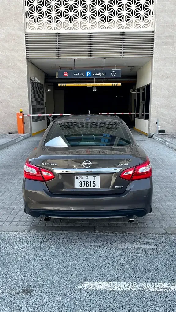 Nissan Altima 3.5 CVT (270 hp) - 2