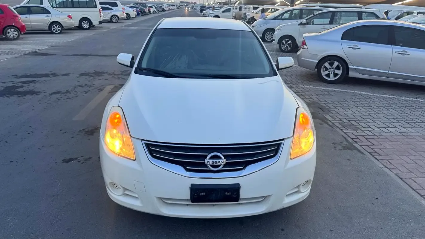 Nissan Altima 3.5 CVT (270 hp) - 13