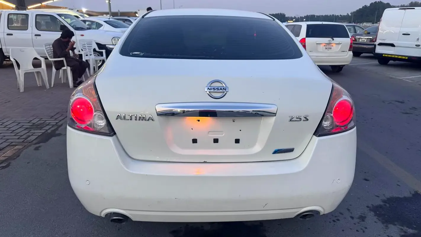 Nissan Altima 3.5 CVT (270 hp) - 14