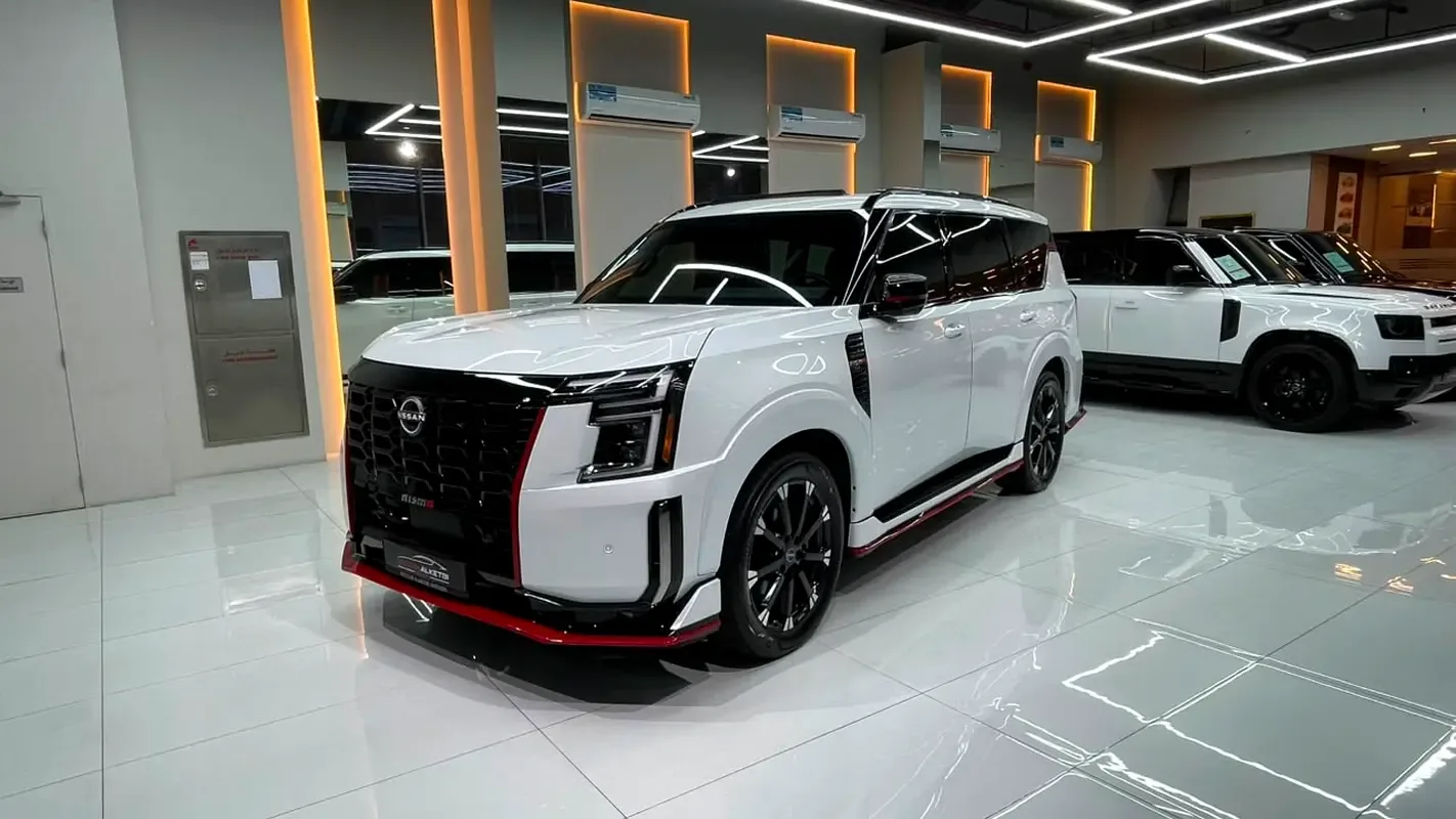 Nissan Armada 3.5 AT RWD (425 hp)