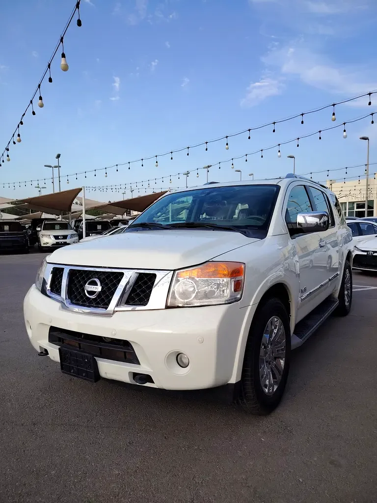 Nissan Armada 5.6 AT (317 حصان) - 3