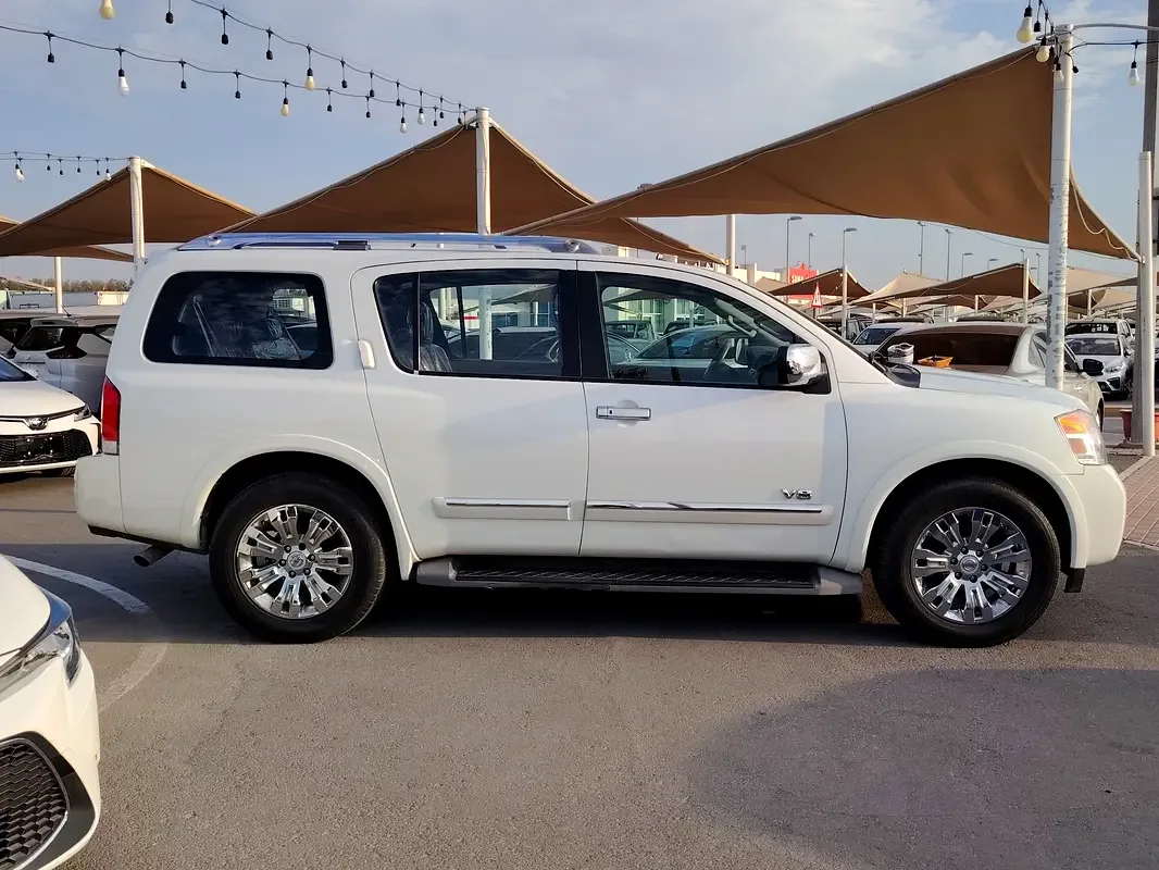 Nissan Armada 5.6 AT (317 حصان) - 6