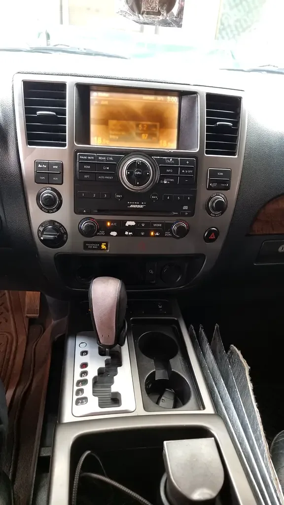 Nissan Armada 5.6 AT (317 حصان) - 11