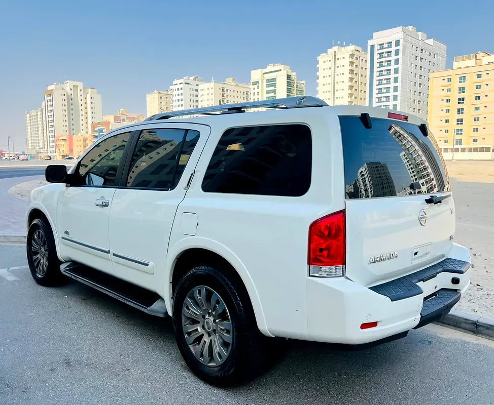 Nissan Armada 5.6 AT (317 حصان) - 3
