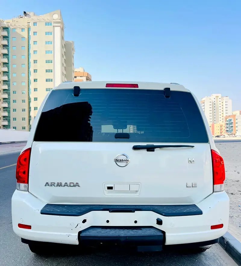 Nissan Armada 5.6 AT (317 حصان) - 4