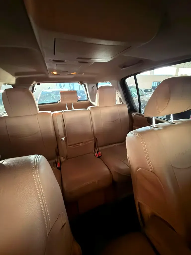 Nissan Armada 5.6 AT (317 hp) - 7
