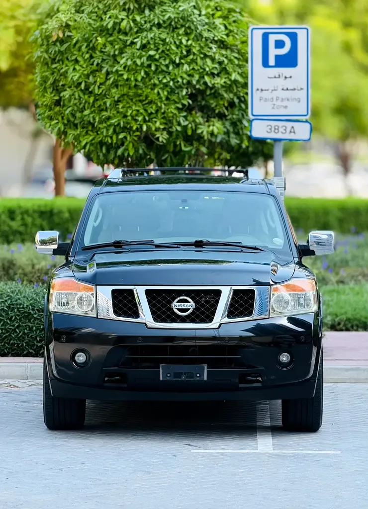 Nissan Armada 5.6 AT (317 حصان) - 2