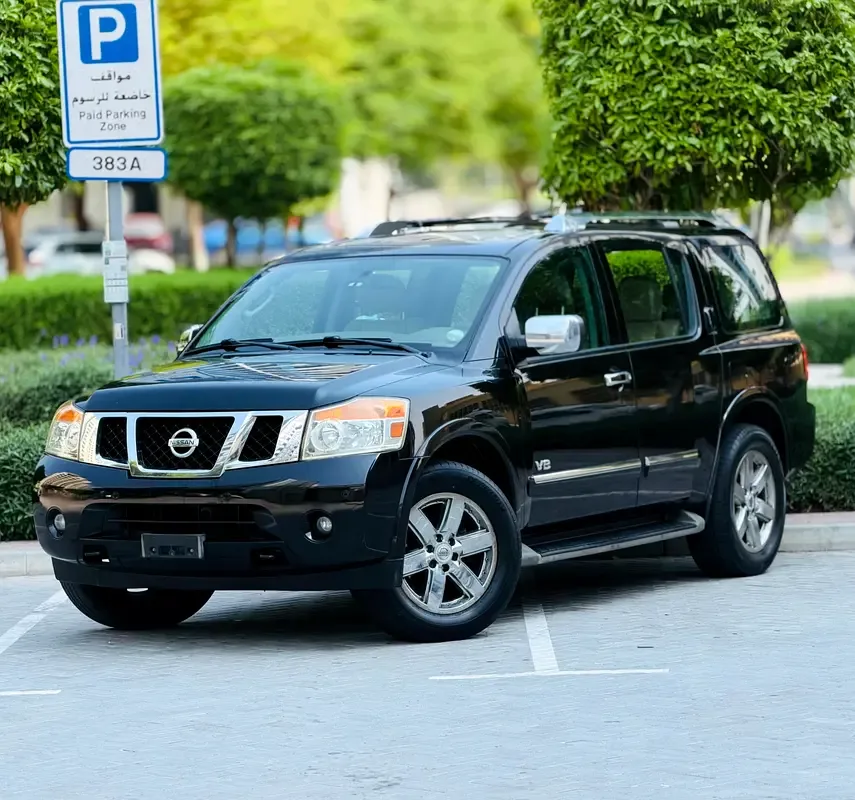 Nissan Armada 5.6 AT (317 حصان)