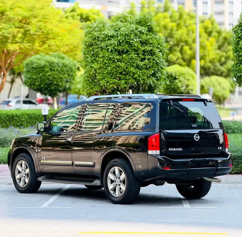 Nissan Armada 5.6 AT (317 حصان) - 4