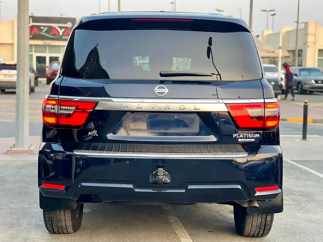 Nissan Armada 5.6 AT (390 hp) - 10