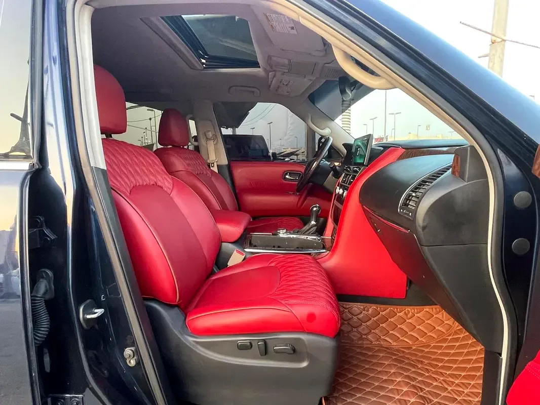 Nissan Armada 5.6 AT (390 hp) - 16
