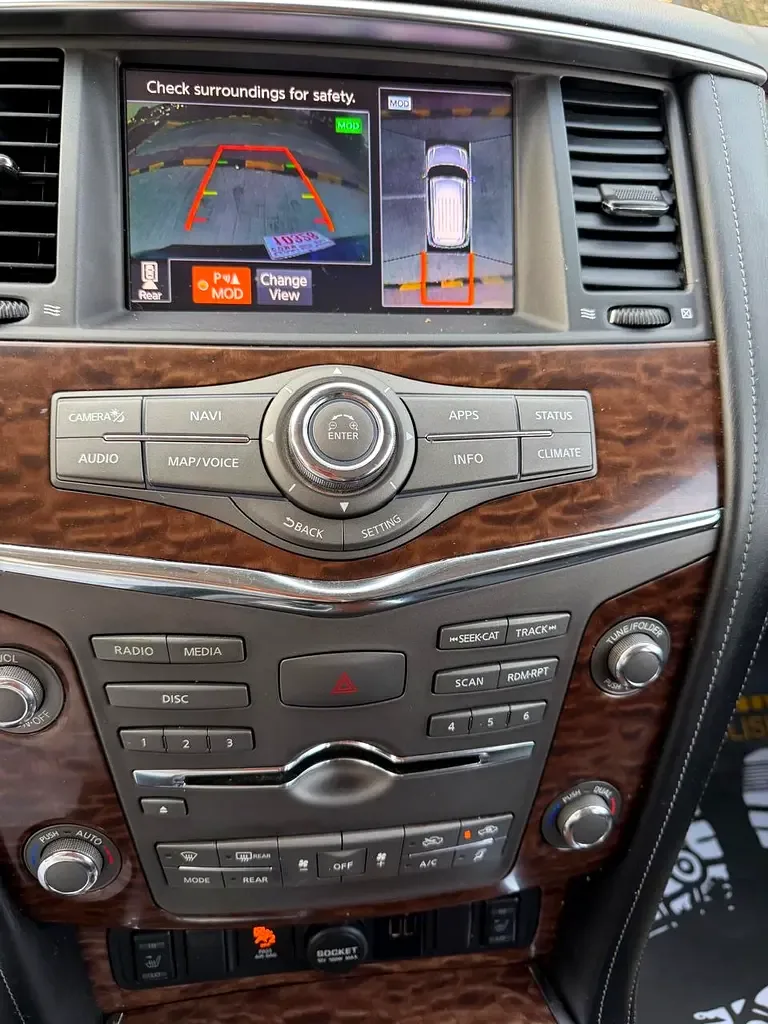Nissan Armada 5.6 AT (390 حصان) - 11