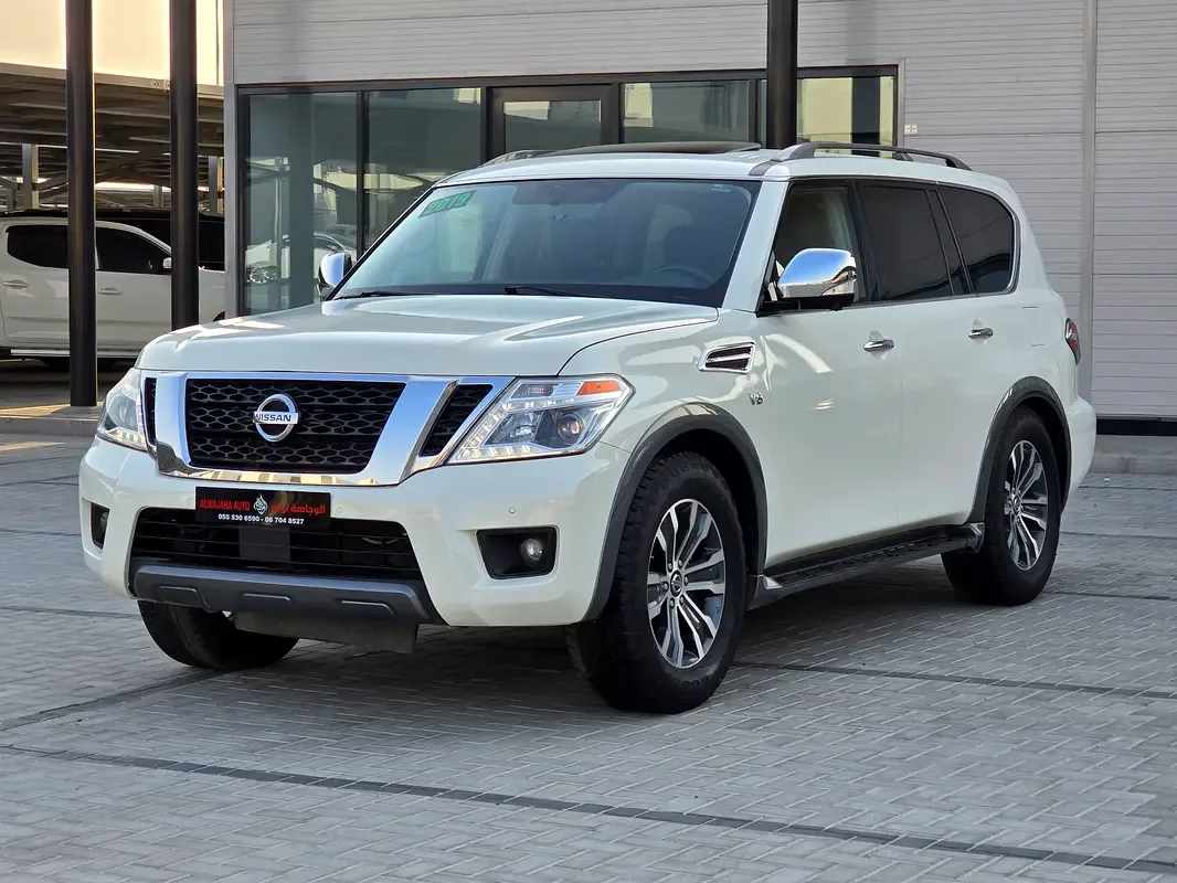 Nissan Armada 5.6 AT (390 hp) - 4