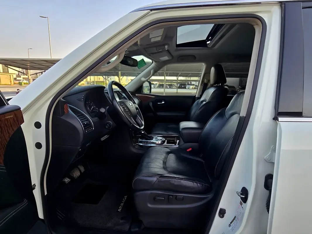 Nissan Armada 5.6 AT (390 hp) - 9