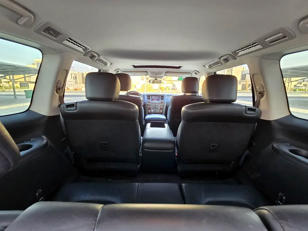 Nissan Armada 5.6 AT (390 hp) - 14