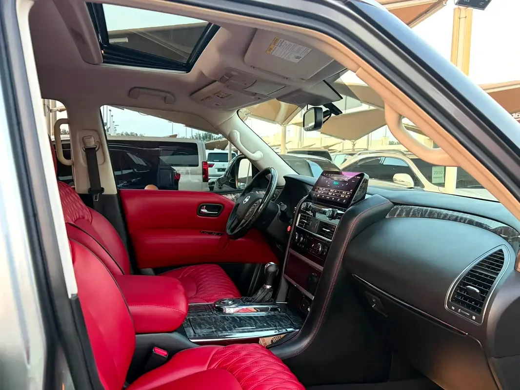 Nissan Armada 5.6 AT (395 hp) - 14