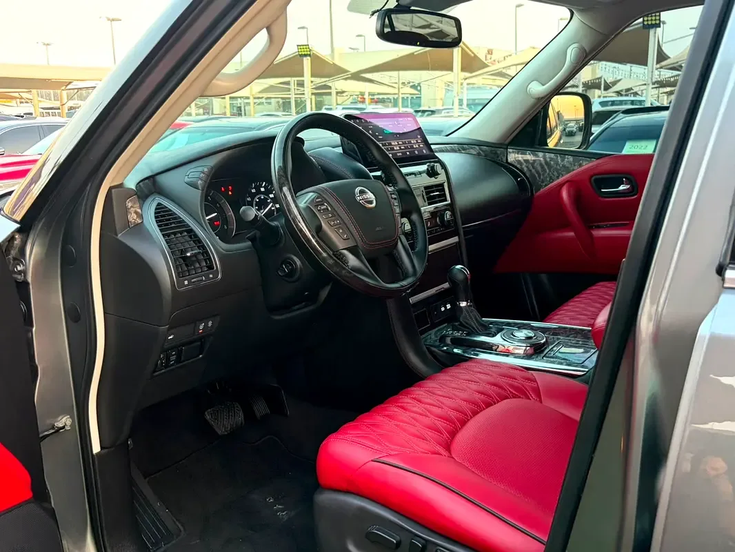 Nissan Armada 5.6 AT (395 hp) - 13