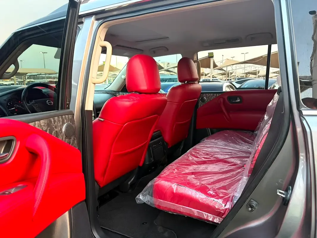 Nissan Armada 5.6 AT (395 hp) - 18