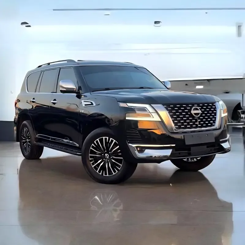 Nissan Armada 5.6 AT (395 hp)