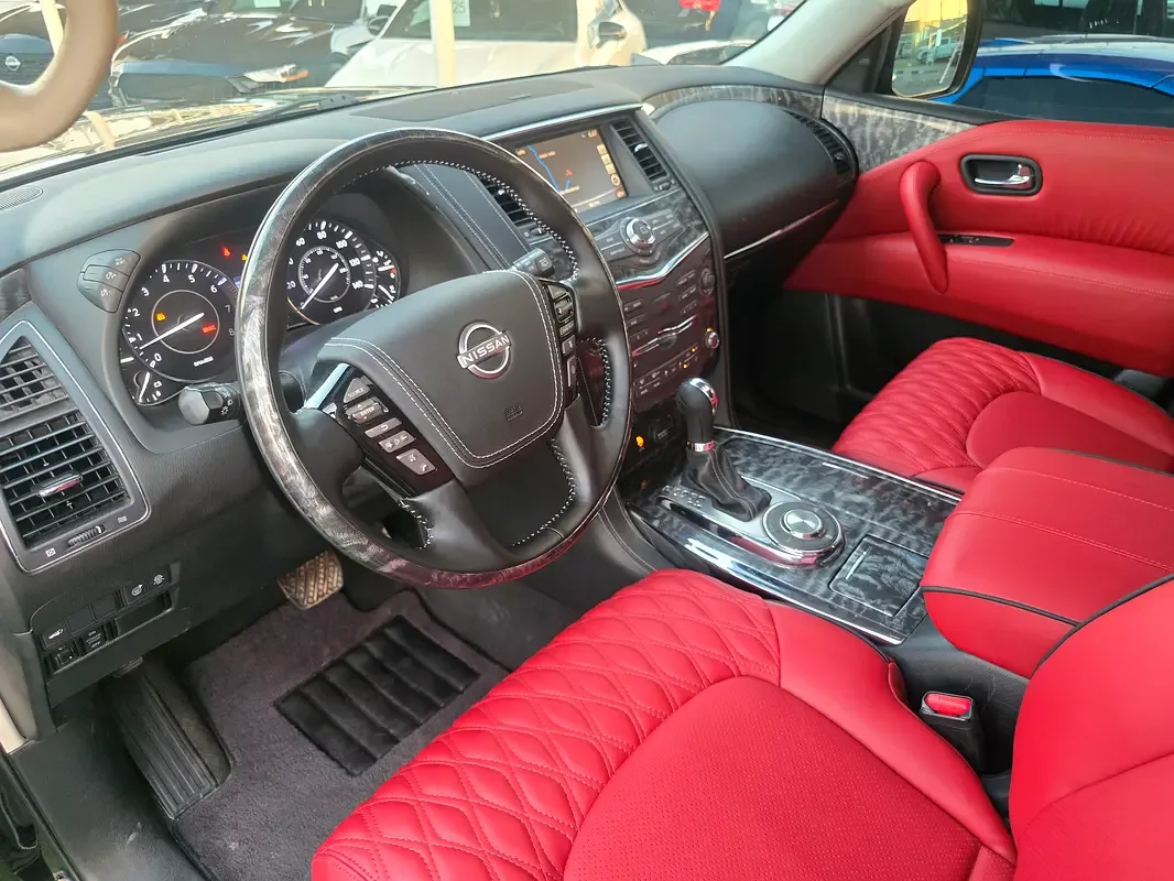 Nissan Armada 5.6 AT (395 hp) - 10