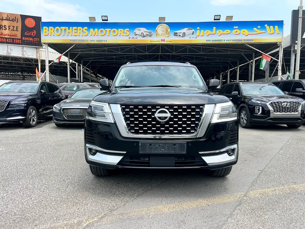 Nissan Armada 5.6 AT (400 hp)