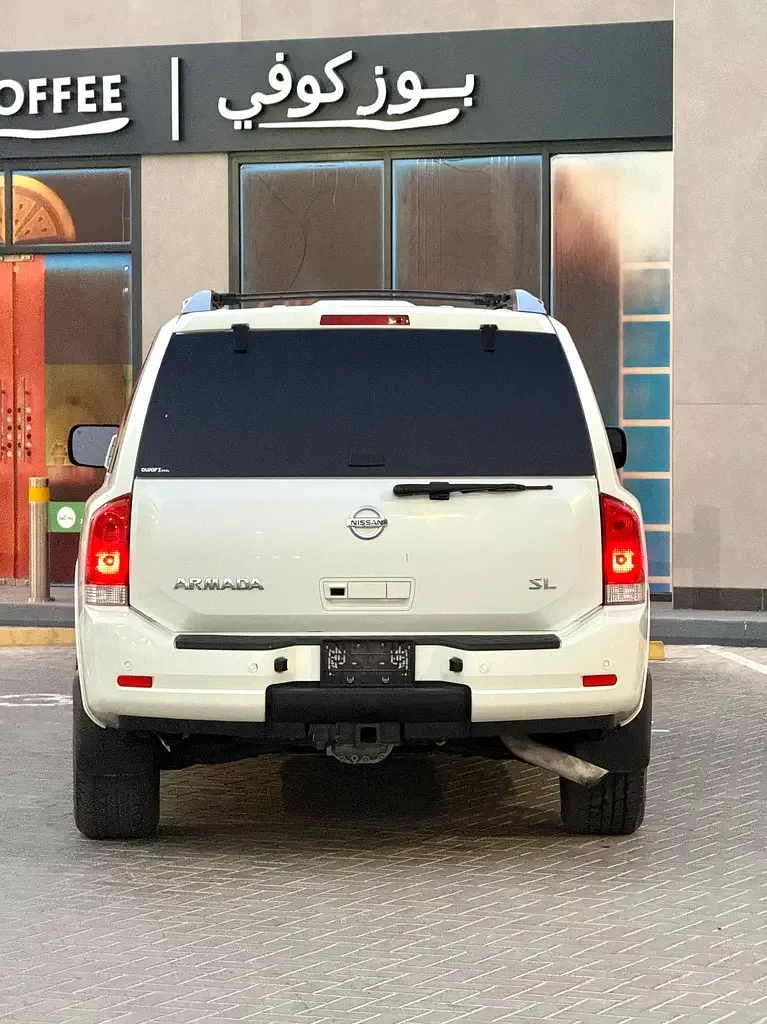 Nissan Armada 5.6 AT AWD (317 hp) - 4