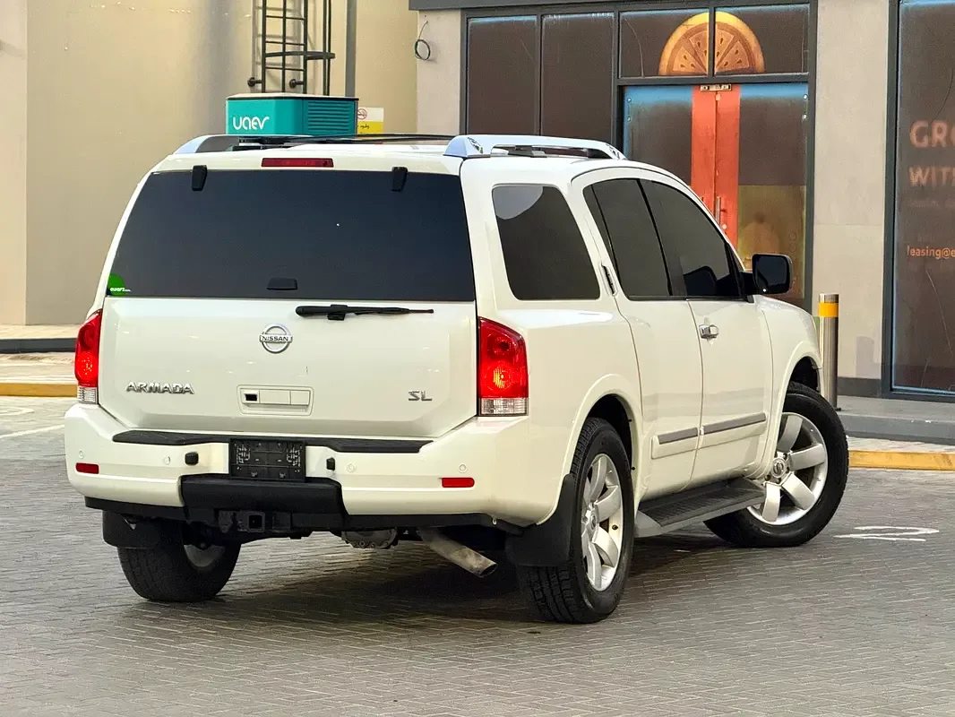 Nissan Armada 5.6 AT AWD (317 hp) - 6
