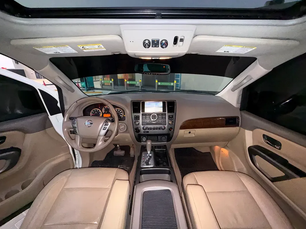 Nissan Armada 5.6 AT AWD (317 hp) - 9