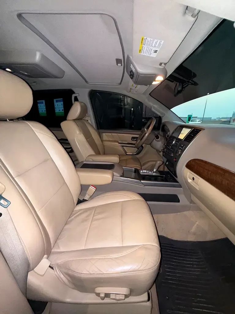 Nissan Armada 5.6 AT AWD (317 hp) - 17