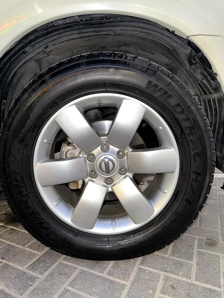 Nissan Armada 5.6 AT AWD (317 hp) - 19