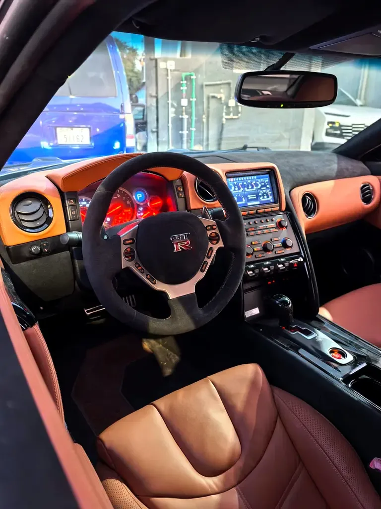 Nissan GT-R 3.8 AMT (485 حصان) - 7