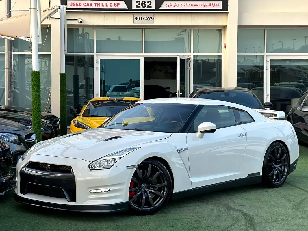 Nissan GT-R 3.8 AMT (555 hp)