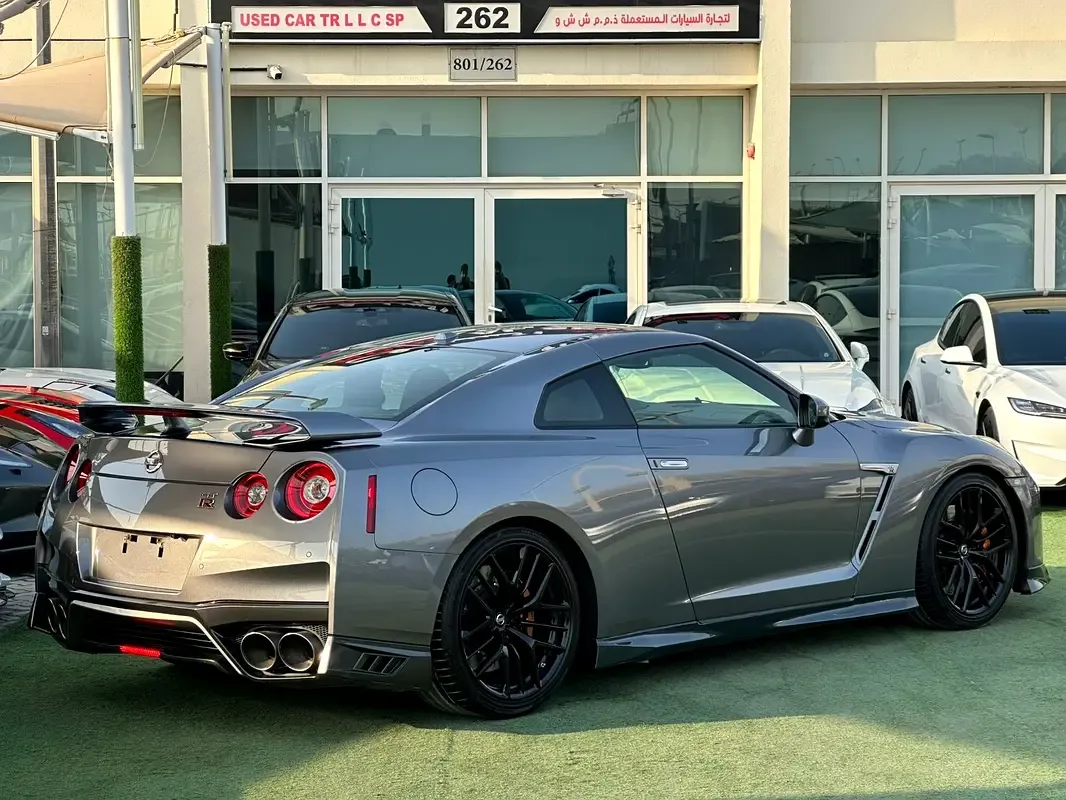Nissan GT-R 3.8 AMT (555 حصان) - 7