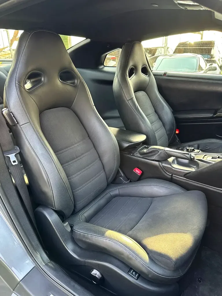 Nissan GT-R 3.8 AMT (555 حصان) - 10