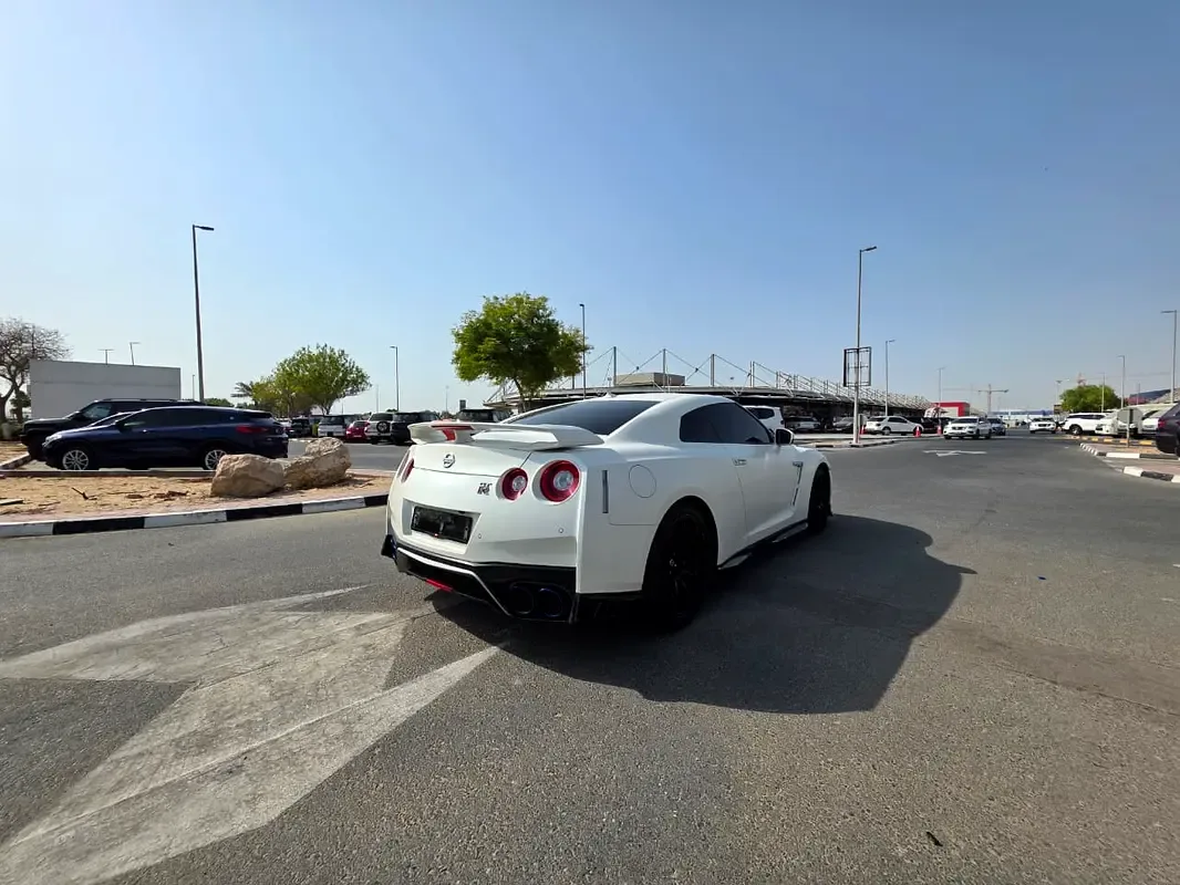 Nissan GT-R 3.8 AMT (555 hp) - 5